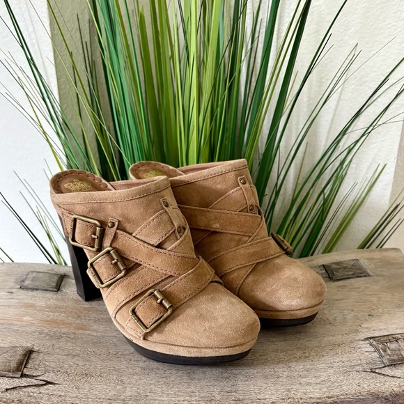 Juicy Couture Colette Taupe Wooden Heel Mules - Picture 2 of 10